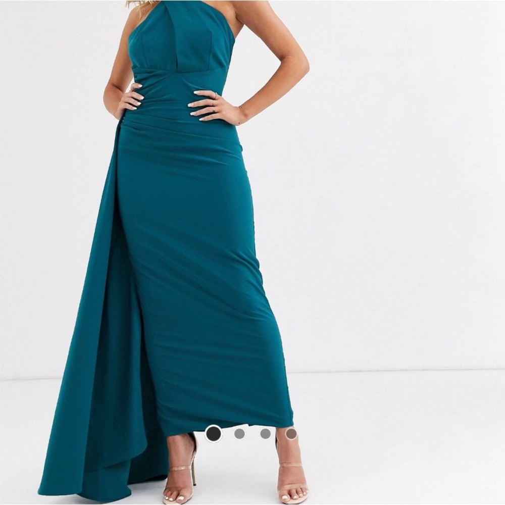 Yaura Halterneck Maxi Dress with Asymmetrical Train